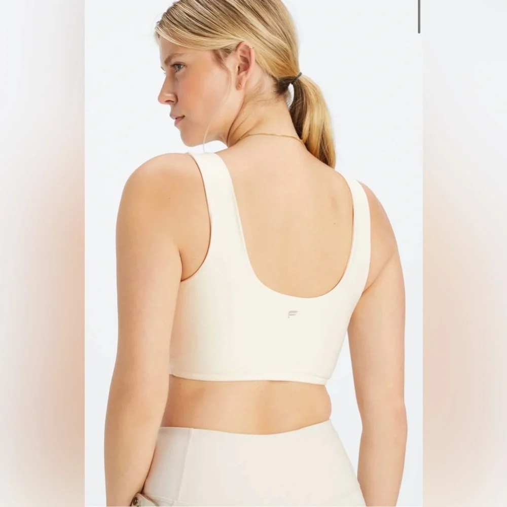 NWT- Fabletics low impact Crossover sports bra Egret -Size Small - Picture 2 of 13